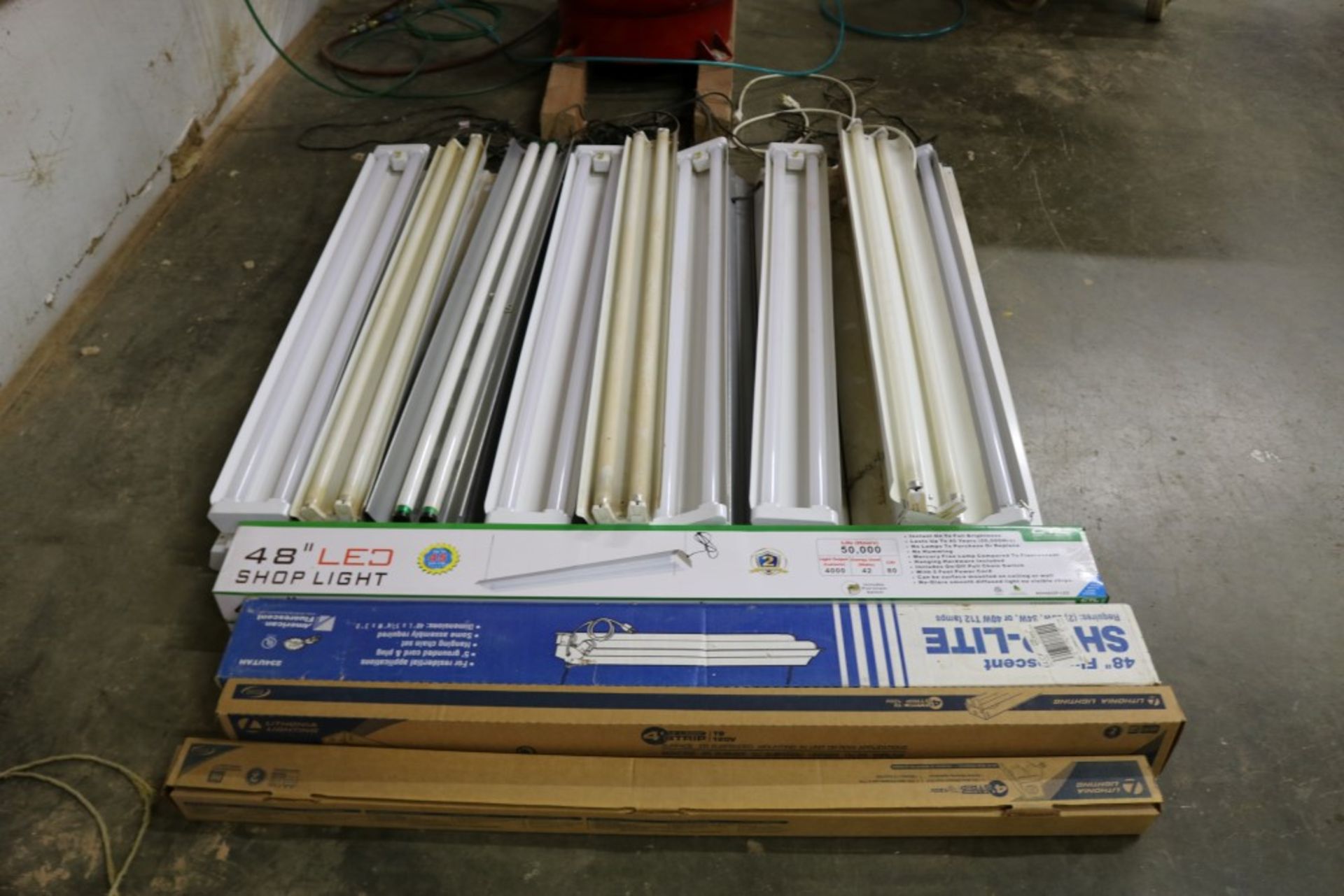 (26) Large Lot of 48" Fluorescent and LED Shop Lights, CTL, Lithonia and American Fluorescent - Image 2 of 13