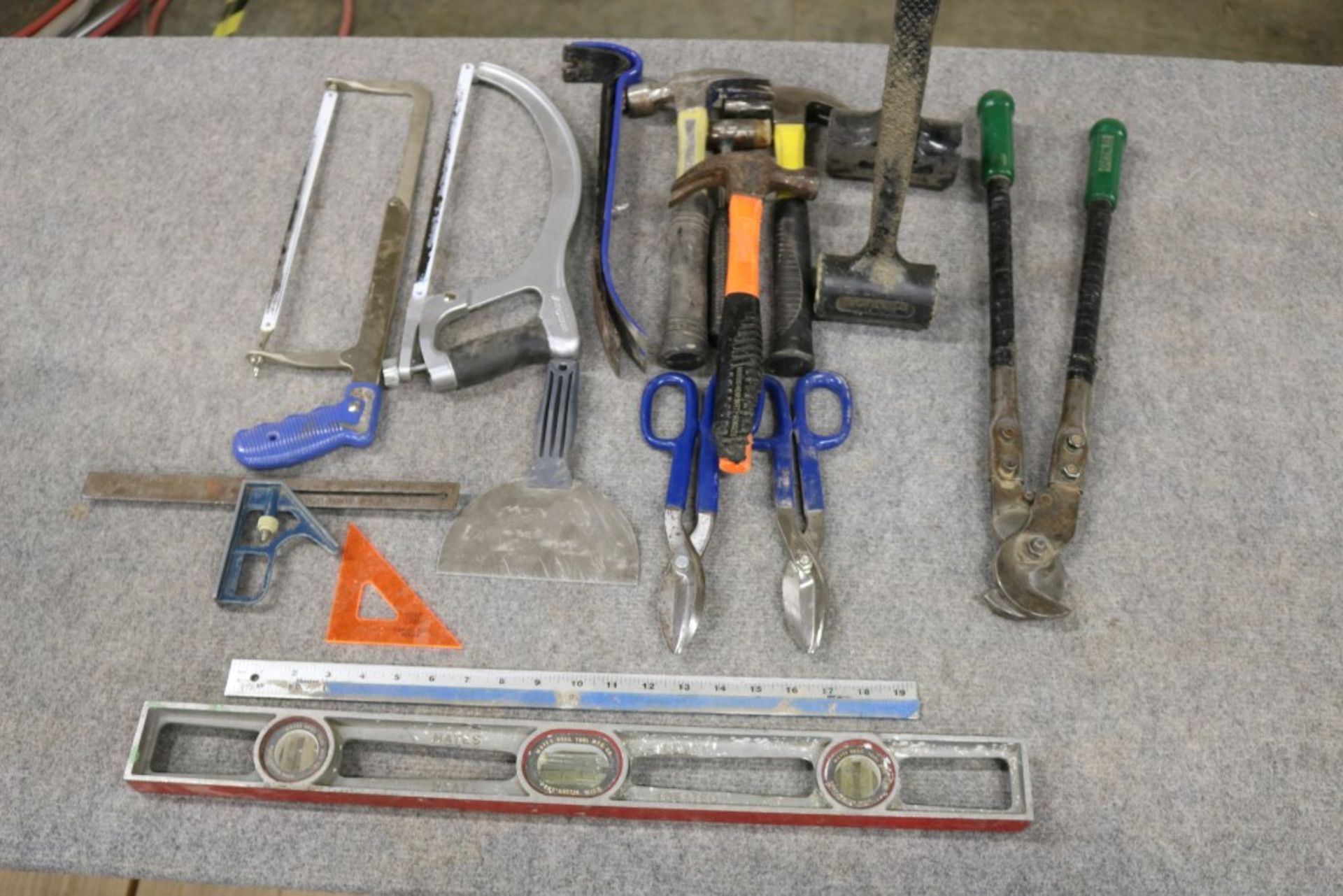 Large Lot of Hammers, Hack Saws, Bolt Cutter, Crow Bar, Level and Large Tin Snips - Image 4 of 6