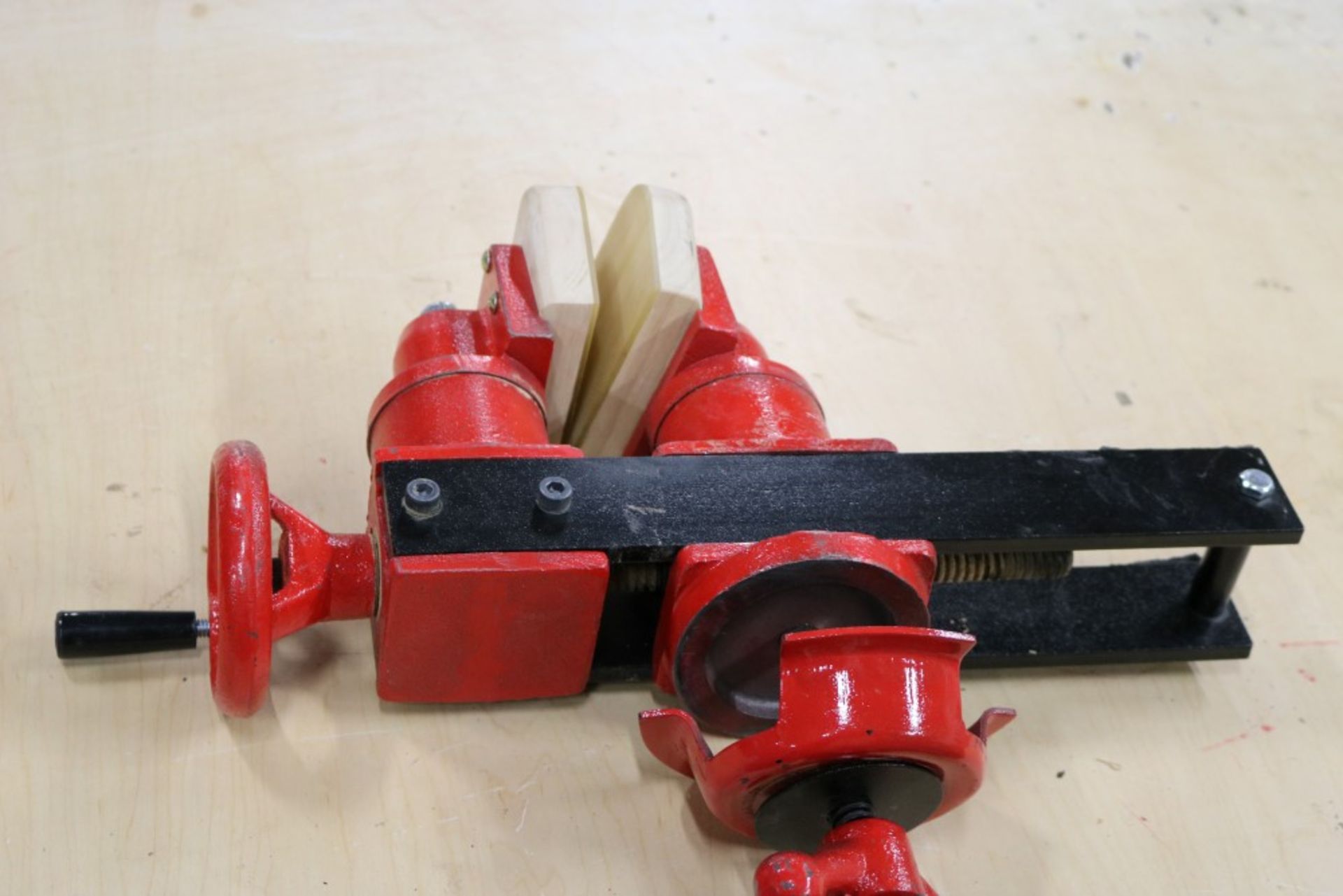 StewMac Guitar Repair Vise - Image 3 of 8