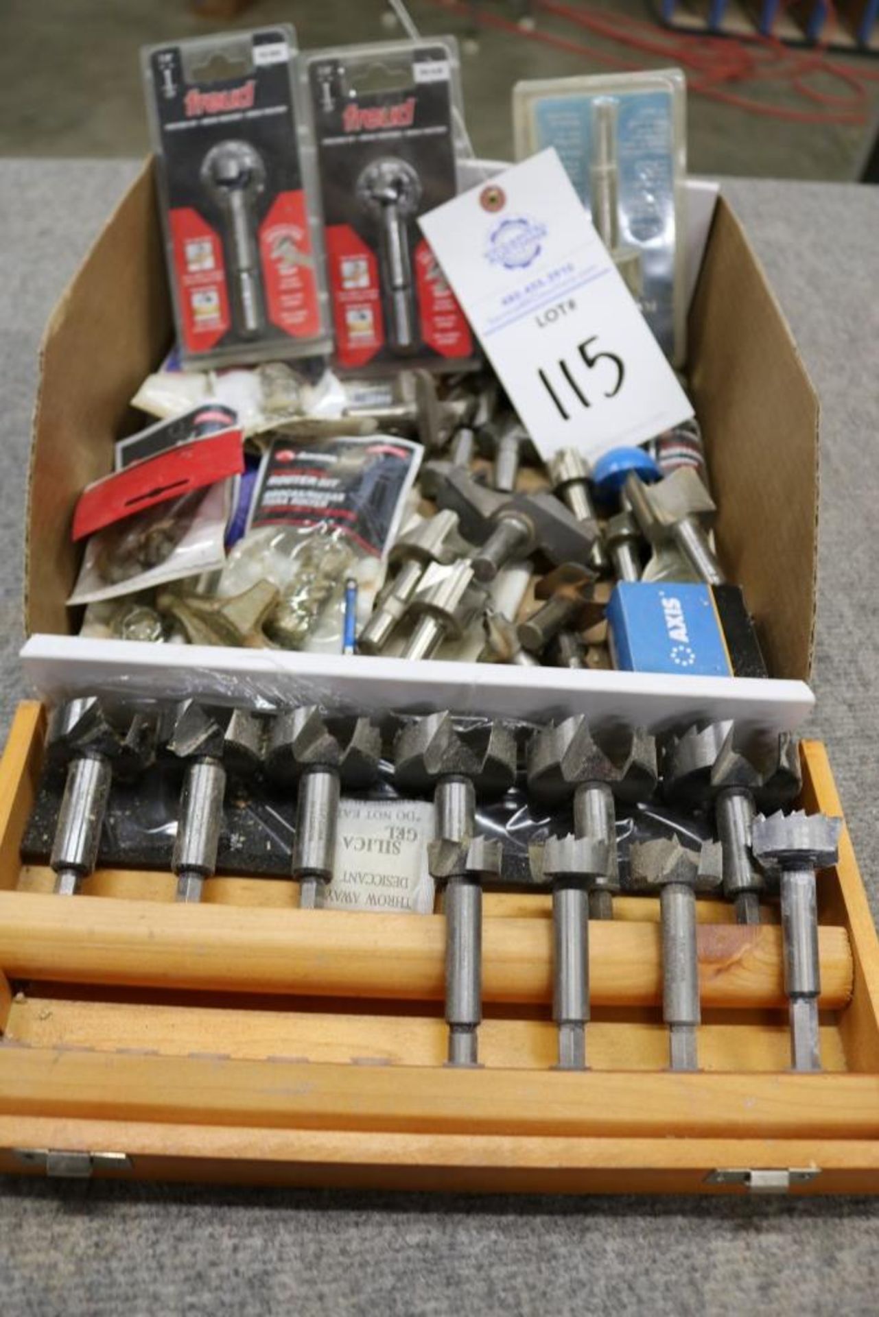 Box of New and Used Router Bits and Forstner Bits and Router Bearings - Image 7 of 10