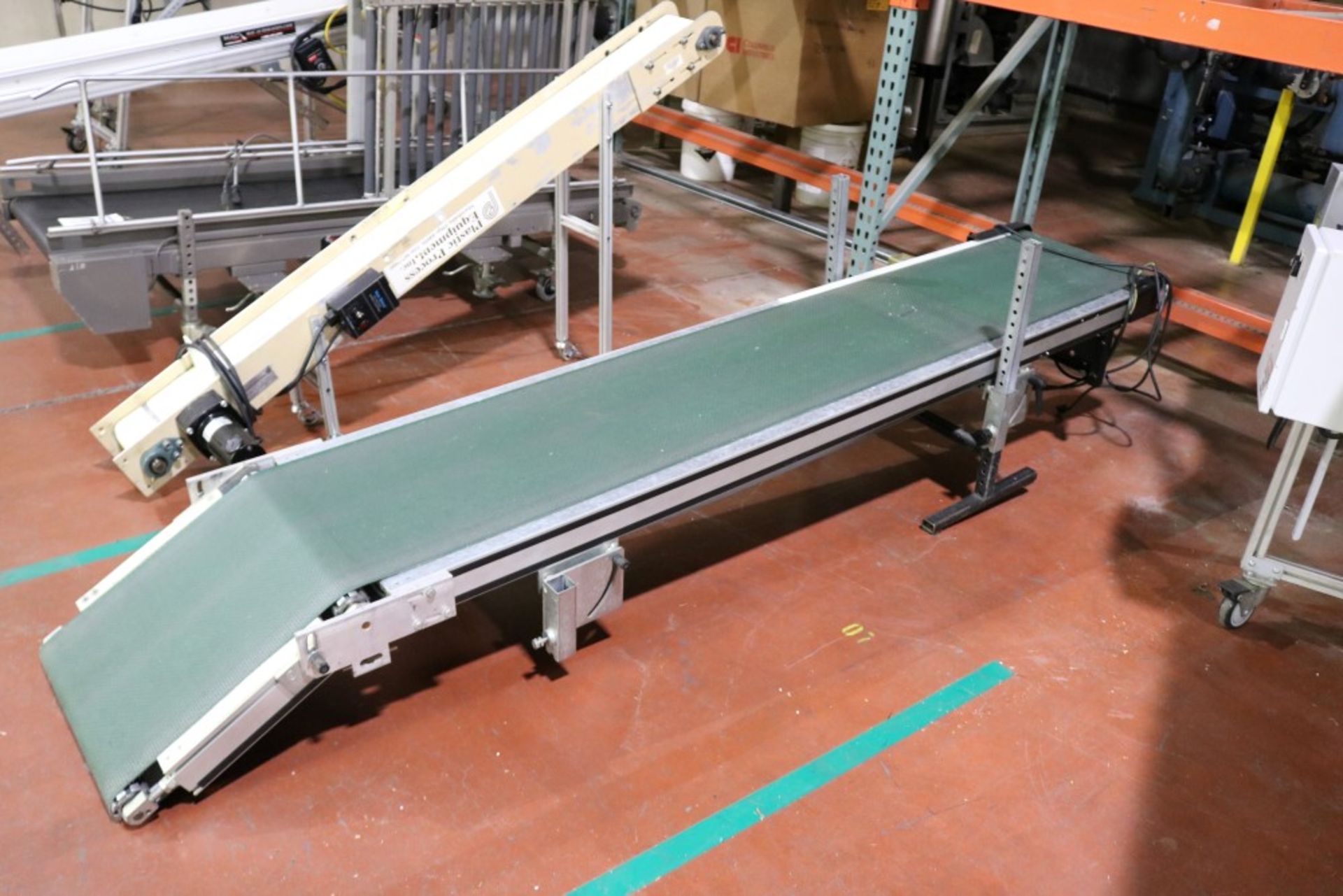 Conveyor - Crizaf 16" x 9' Variable Speed - Image 3 of 6