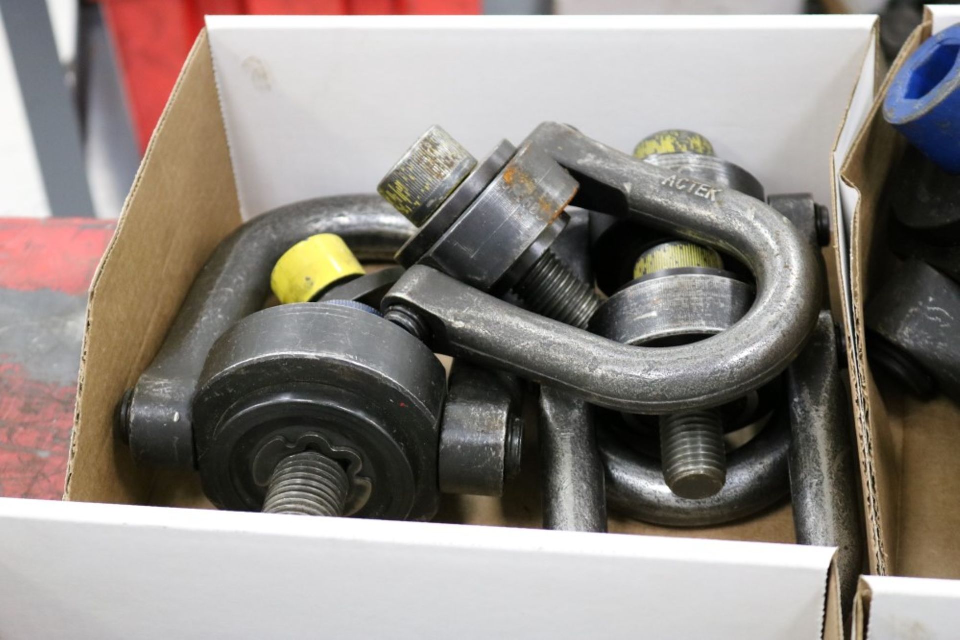 (4) Boxes of Various Sized Swivel Lift Bolts - Image 5 of 6