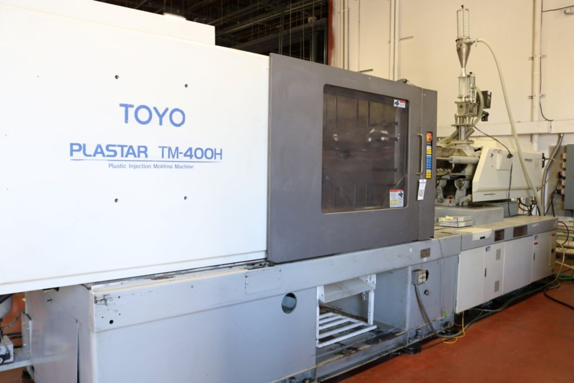 1998 Toyo 400 ton Injection Molding Machine - 45.3 oz. Shot, Core Pull, Model TM-400H - Image 15 of 15