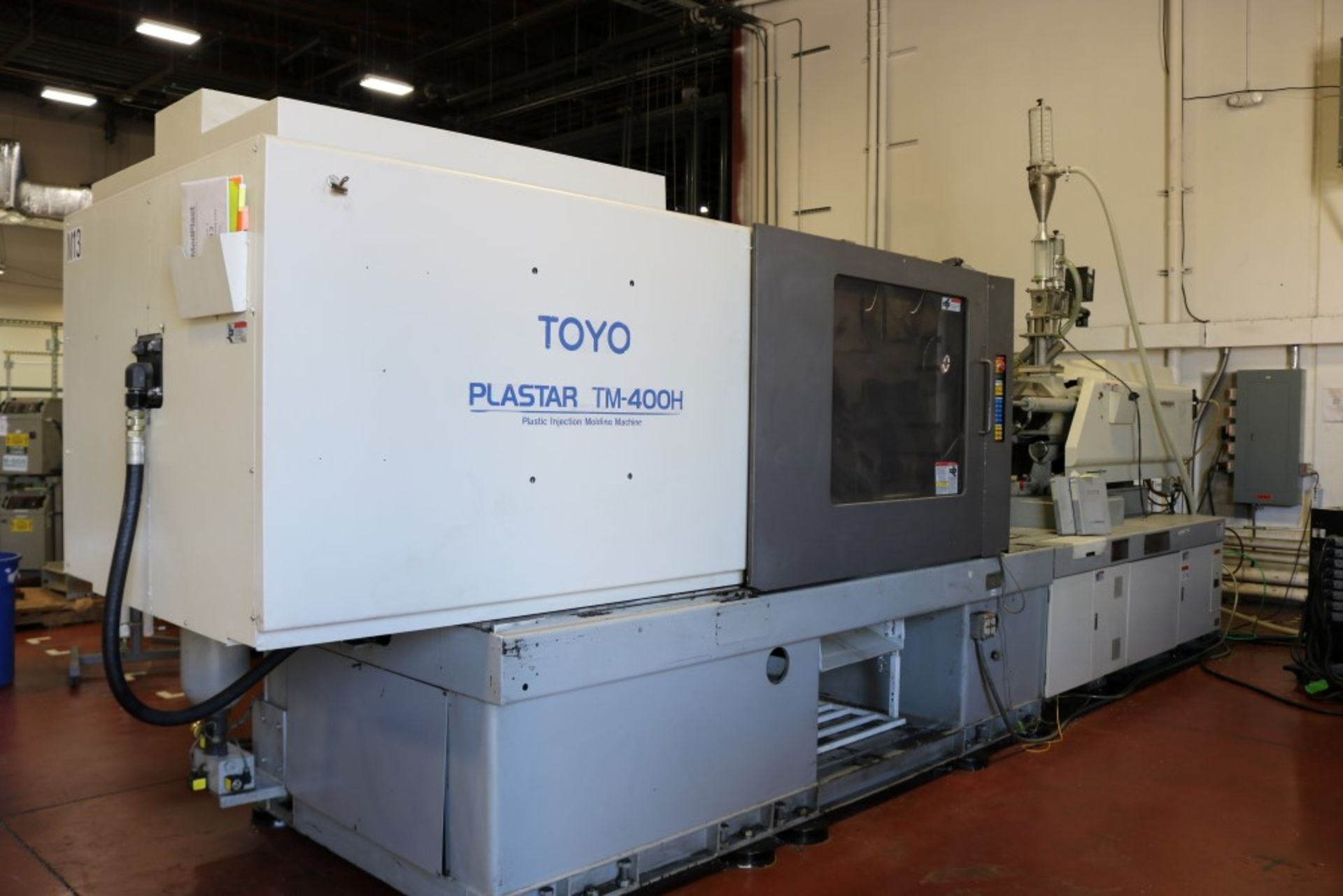 1998 Toyo 400 ton Injection Molding Machine - 45.3 oz. Shot, Core Pull, Model TM-400H - Image 2 of 15