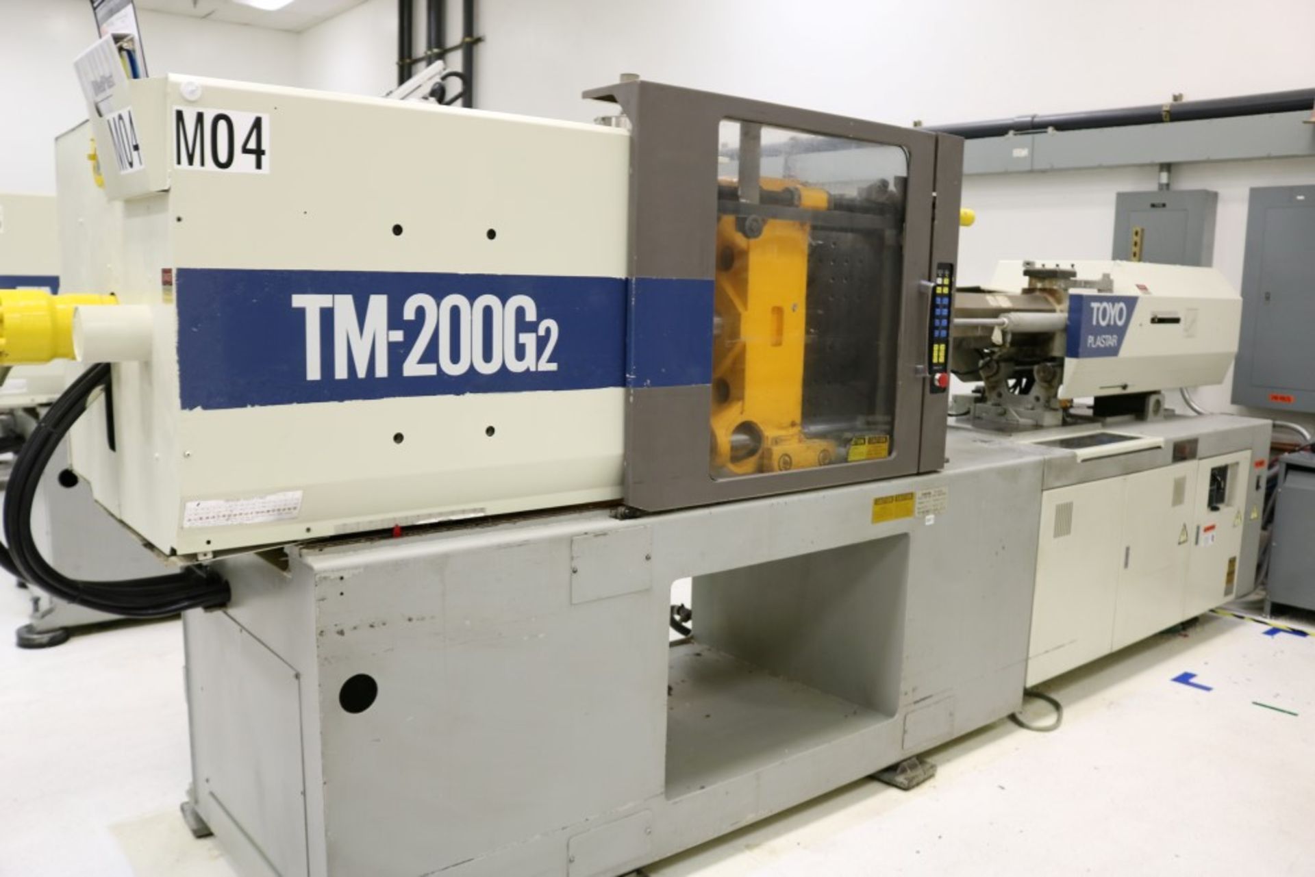 1992 Toyo 200 ton Injection Molding Machine - 13.1 oz. Shot, Core Pull, Model TM-200G2