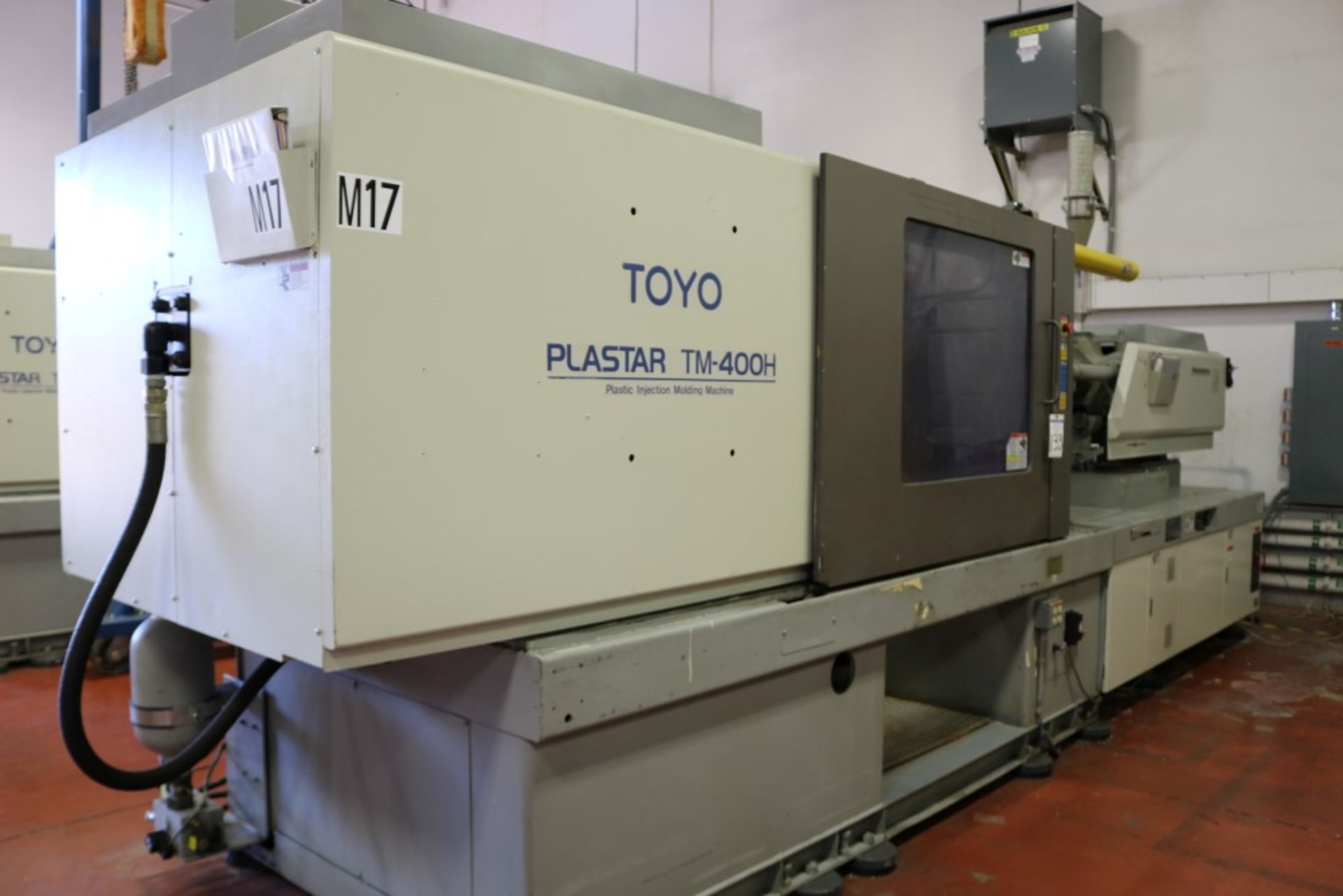 1999 Toyo 400 ton Injection Molding Machine - 45.3 oz. Shot, Core Pull, Model TM-400H - Image 18 of 18