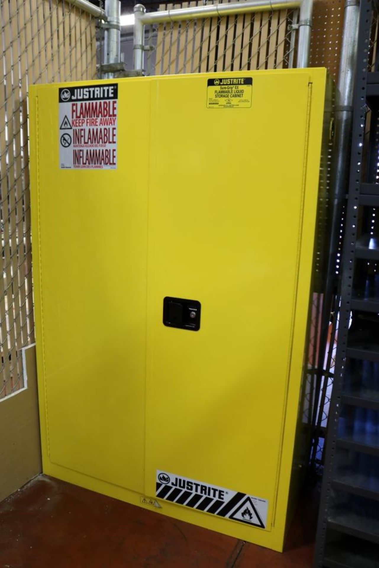 Like New - Justrite Flammable Storage Cabinet 45 gallon capacity - Image 2 of 6