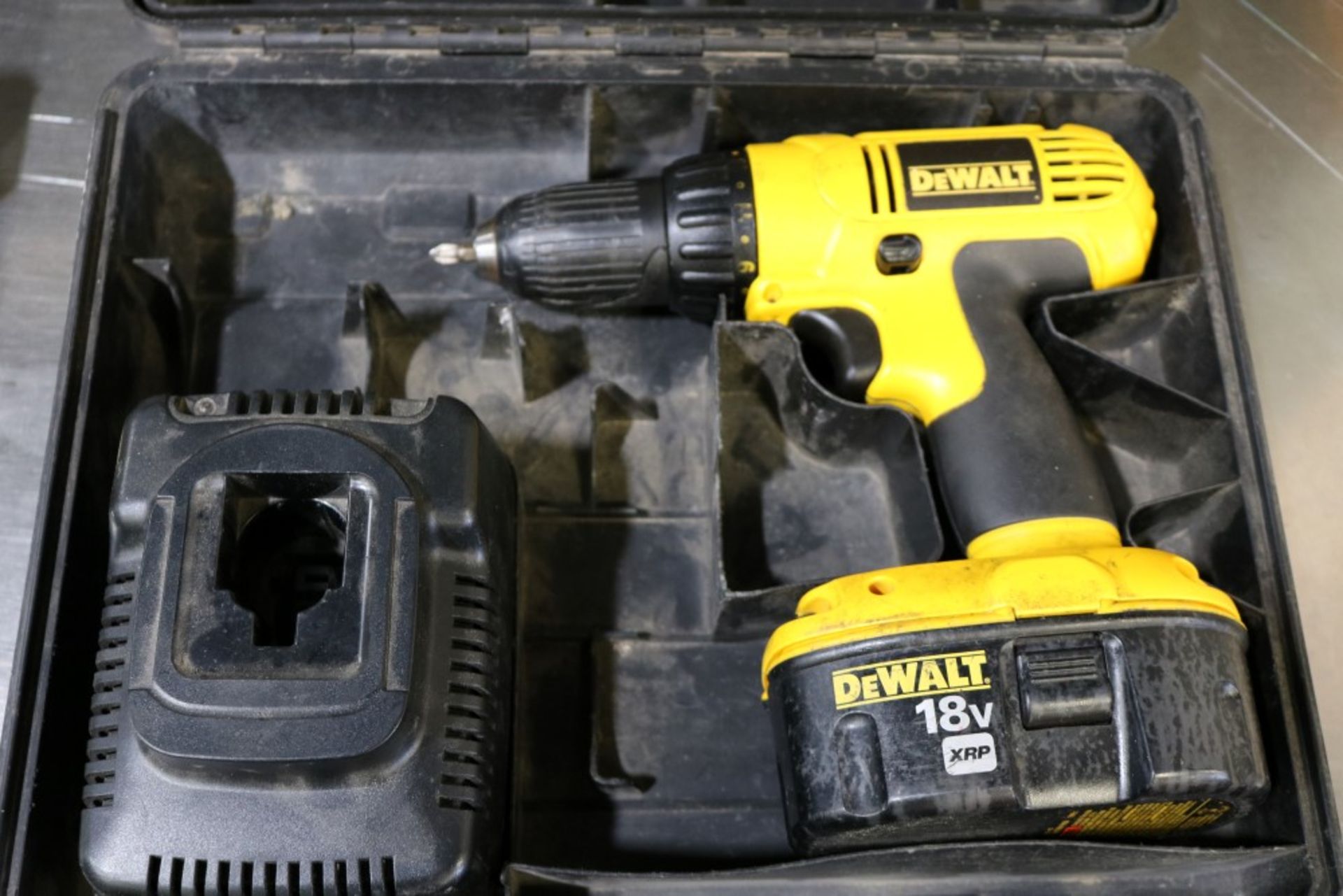 (1) Ridgid 1/2" Heavy Duty Hammer Drill / (1) Dewalt 18V 1/2" Cordless Drill w/ Charging Station and - Image 3 of 5