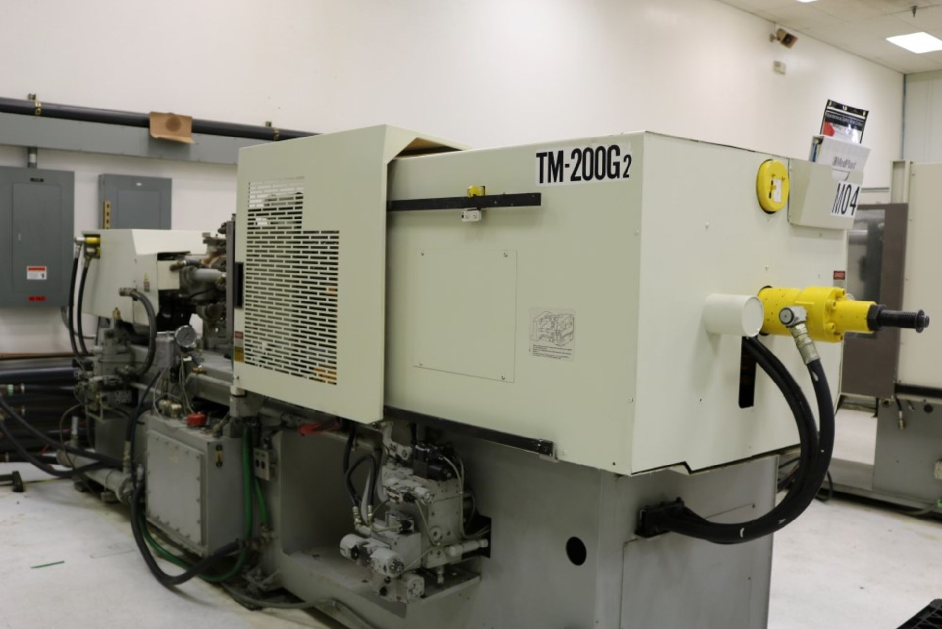 1992 Toyo 200 ton Injection Molding Machine - 13.1 oz. Shot, Core Pull, Model TM-200G2 - Image 11 of 17