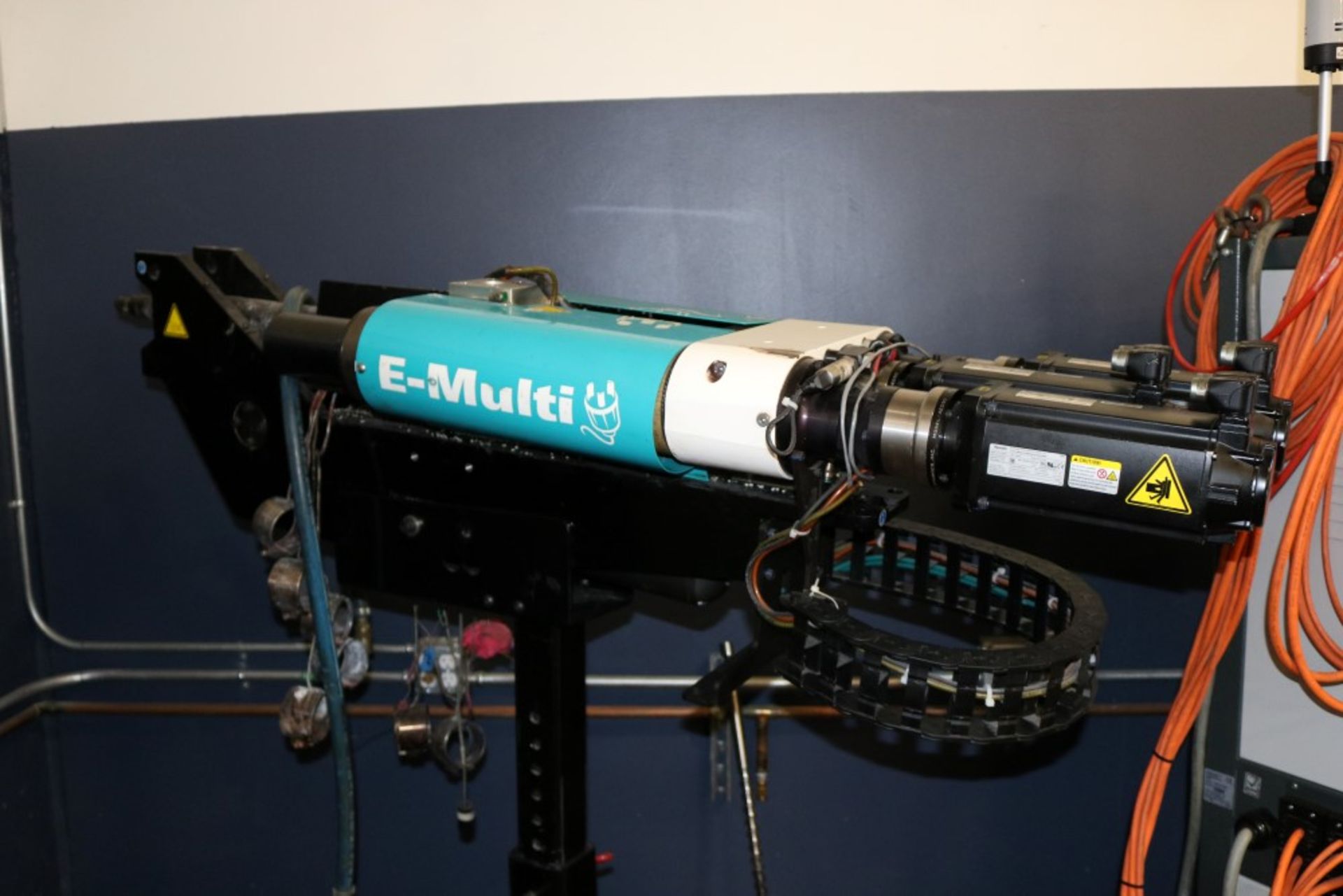 MoldMaster's E-Multi Second Injection Unit w/ Controller 2.08 oz Shot Model EM2-80-25 $100k when - Image 7 of 12