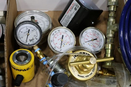 Large Lot of misc. Pressure Gauges, Hydraulic Tester, GP Liquid Flow Switch - Image 3 of 6