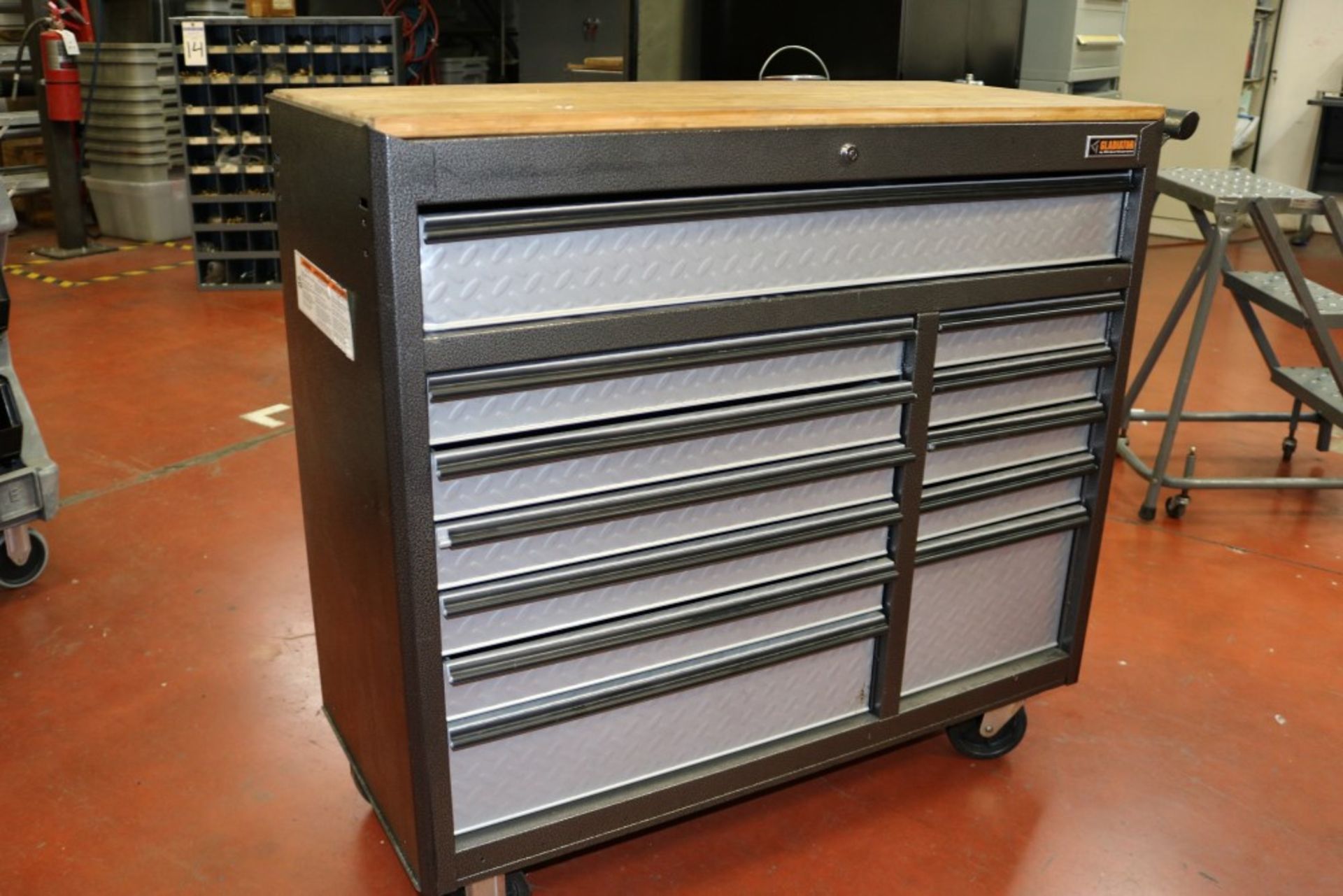 Gladiator 12 Drawer Rolling Tool Box 18" x 40" x 41" - Image 2 of 4