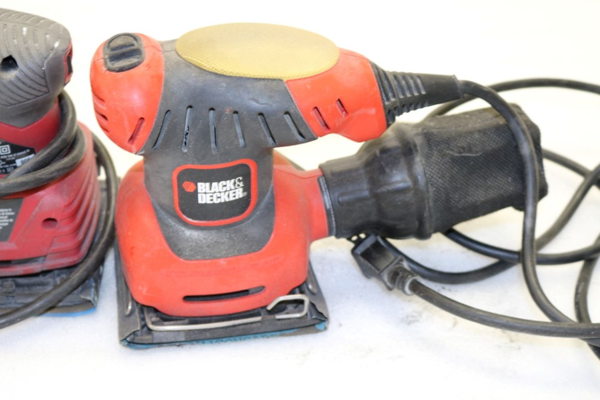 Skil Model 7292 Oribital Palm Sander, Makita B04556 Orbital Sander, Black and Decker Corded Sheet - Image 3 of 6