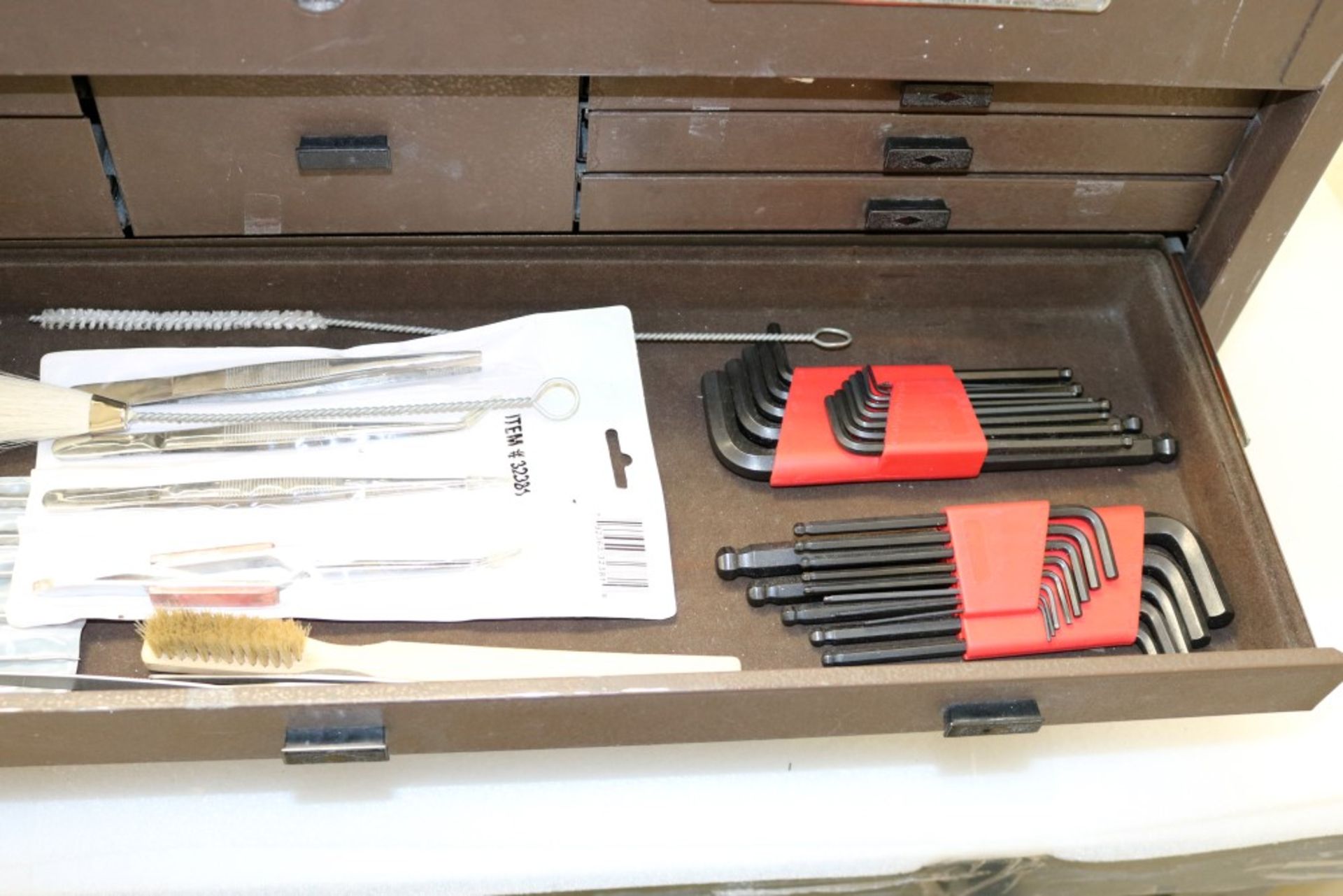 Assembly Crew Toolbox with Pittsburgh 18 Piece Offset Handle Ball Point and Hex Key Wrench Set, With - Image 16 of 18