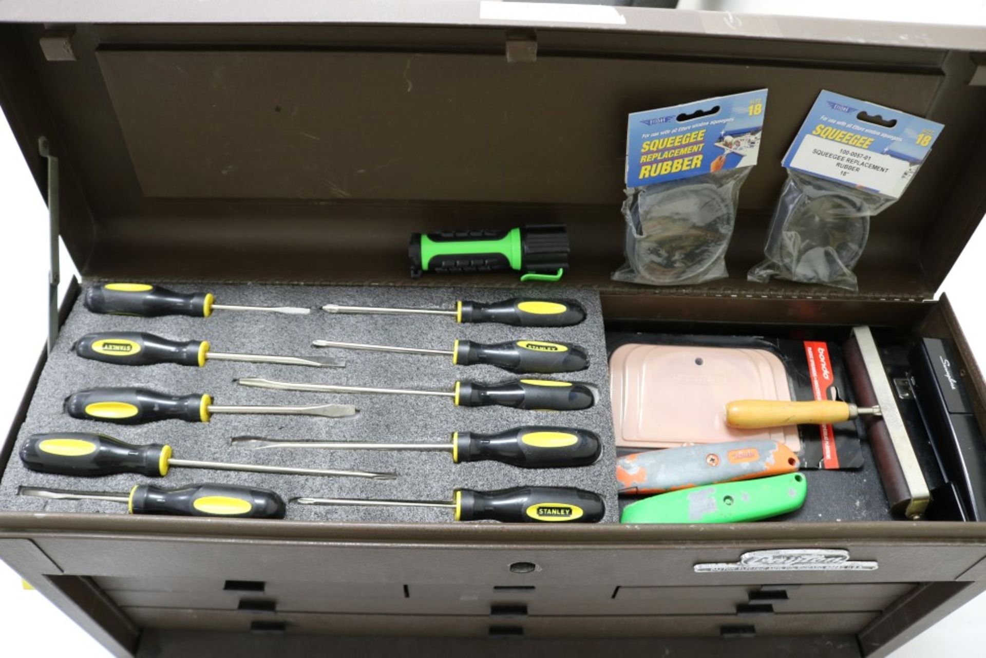 Assembly Crew Toolbox with Pittsburgh 18 Piece Offset Handle Ball Point and Hex Key Wrench Set, With - Image 5 of 18