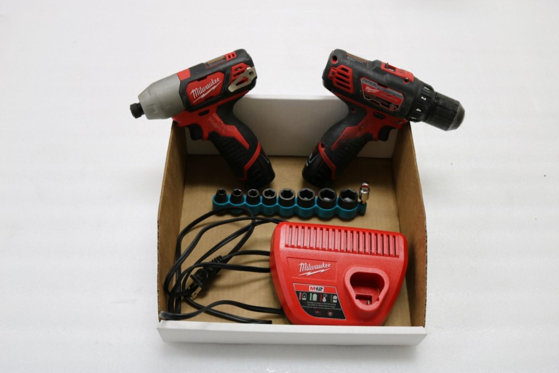 Milwaukee 1/4" Hex Impact Driver Cordless, Milwaukee 3/8" Drill Driver Cordless, Charging Station