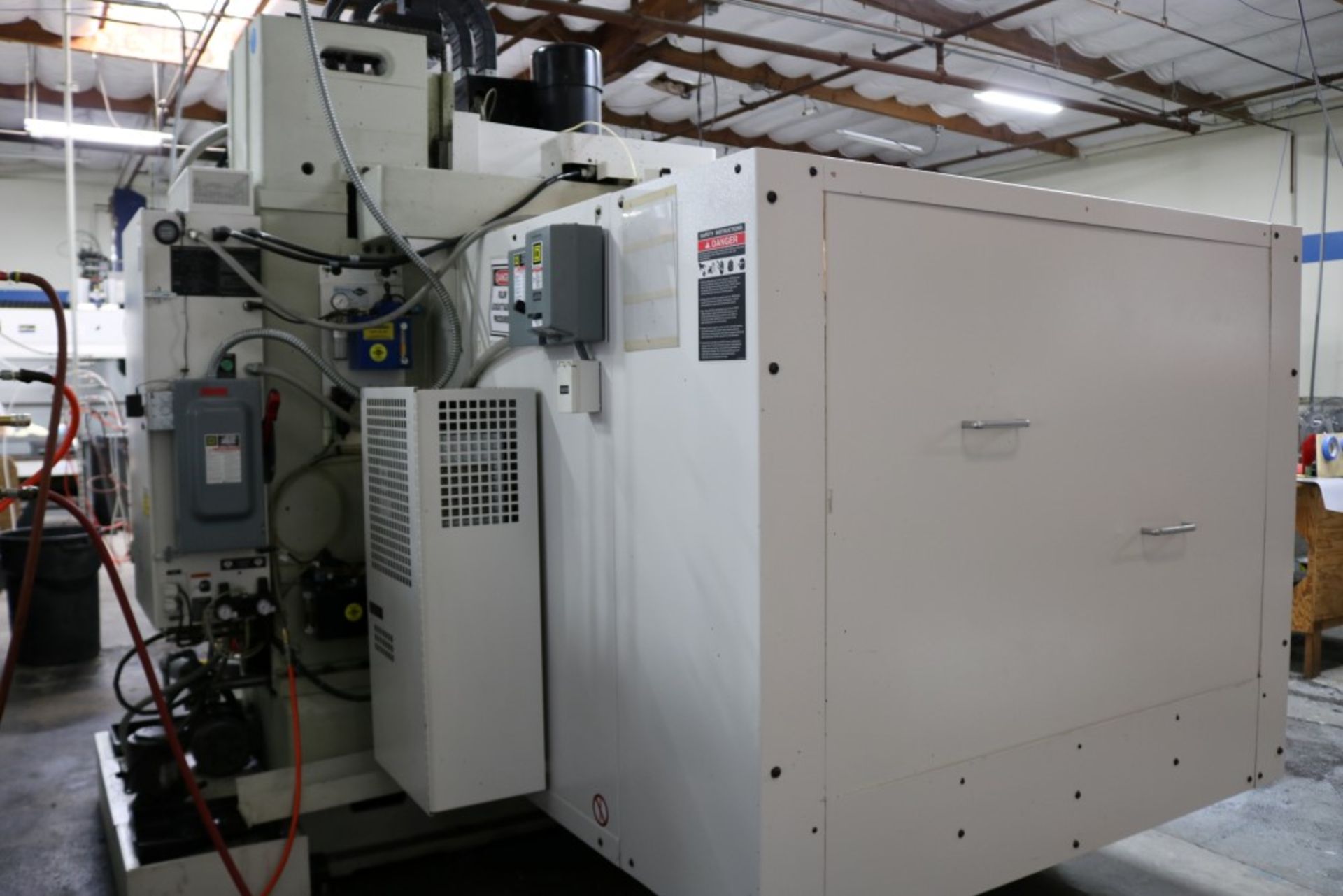 2008 Fadal 6030, 15K RPM Spindle, Fadal CNC 32MP Control, 60 x 30 x 30 Travels, 21 ATC, - Image 7 of 16