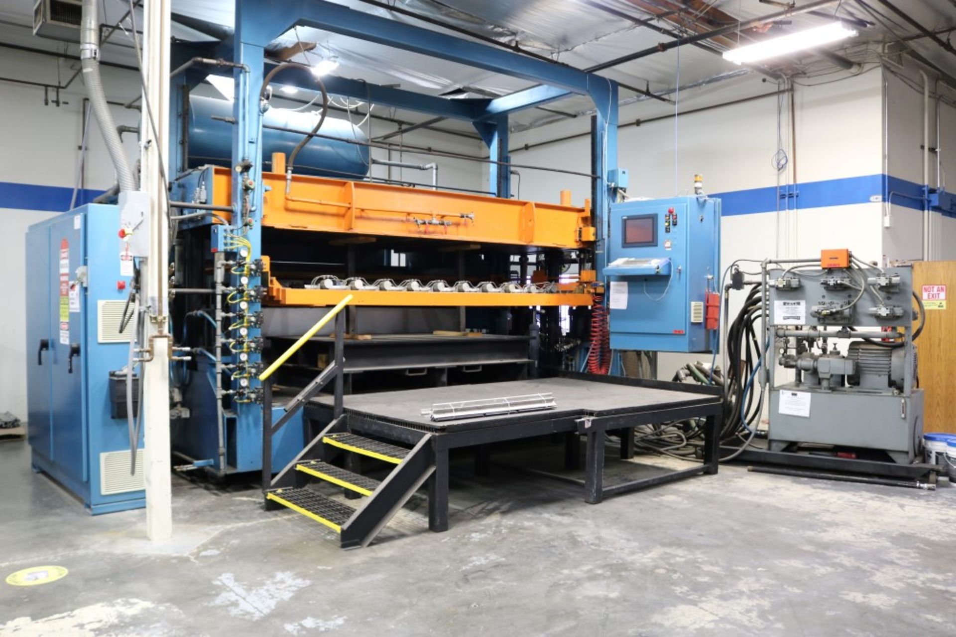 2001 Modern PSS Rebuild, Single Station, Twin Sheet, 110 PSI, 60 x 120 Max Forming Area, Top and