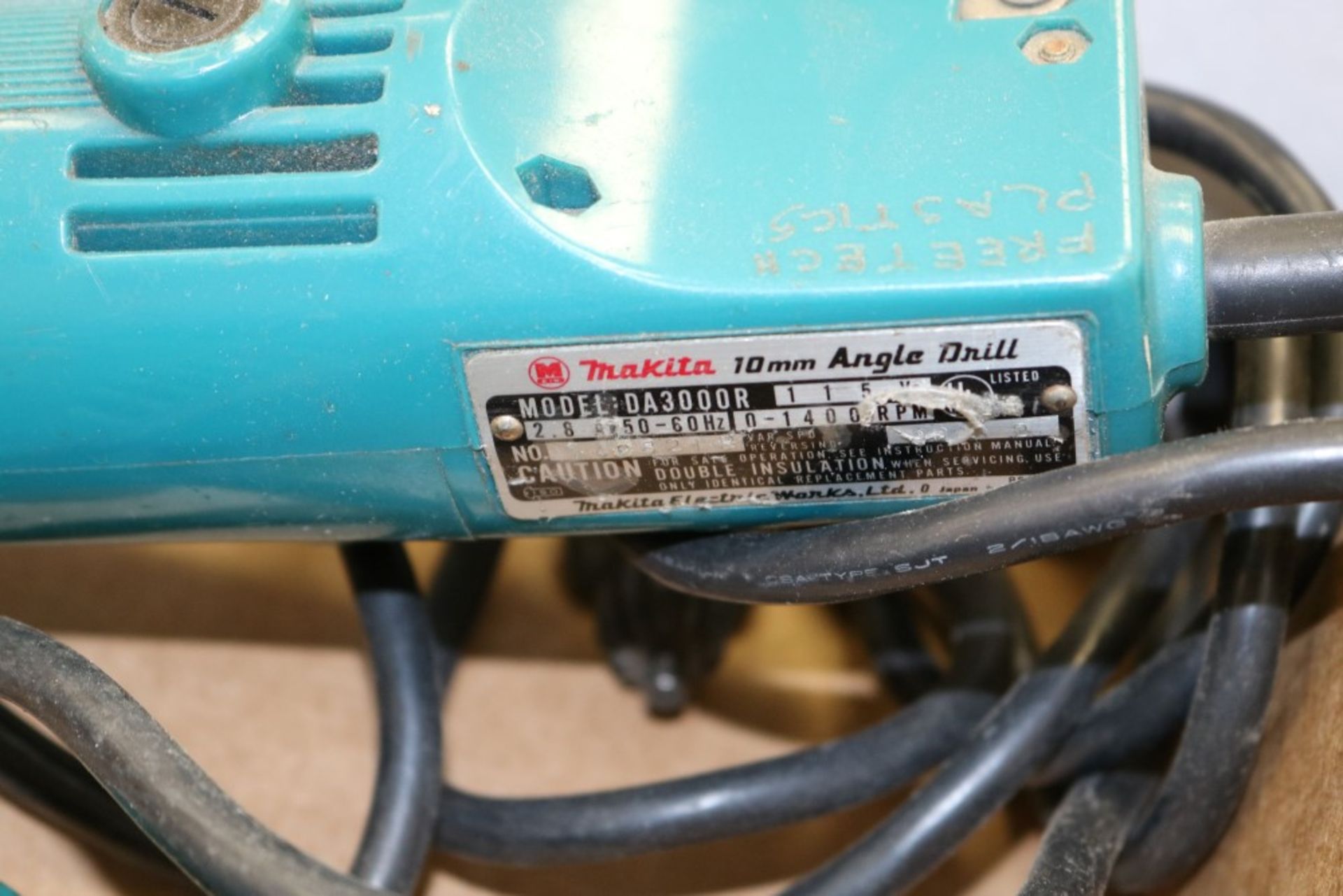 Makita 10mm Angle Drill, Model DA3000R and Makita 3/8" Heavy Duty Corded Drill - Image 4 of 6