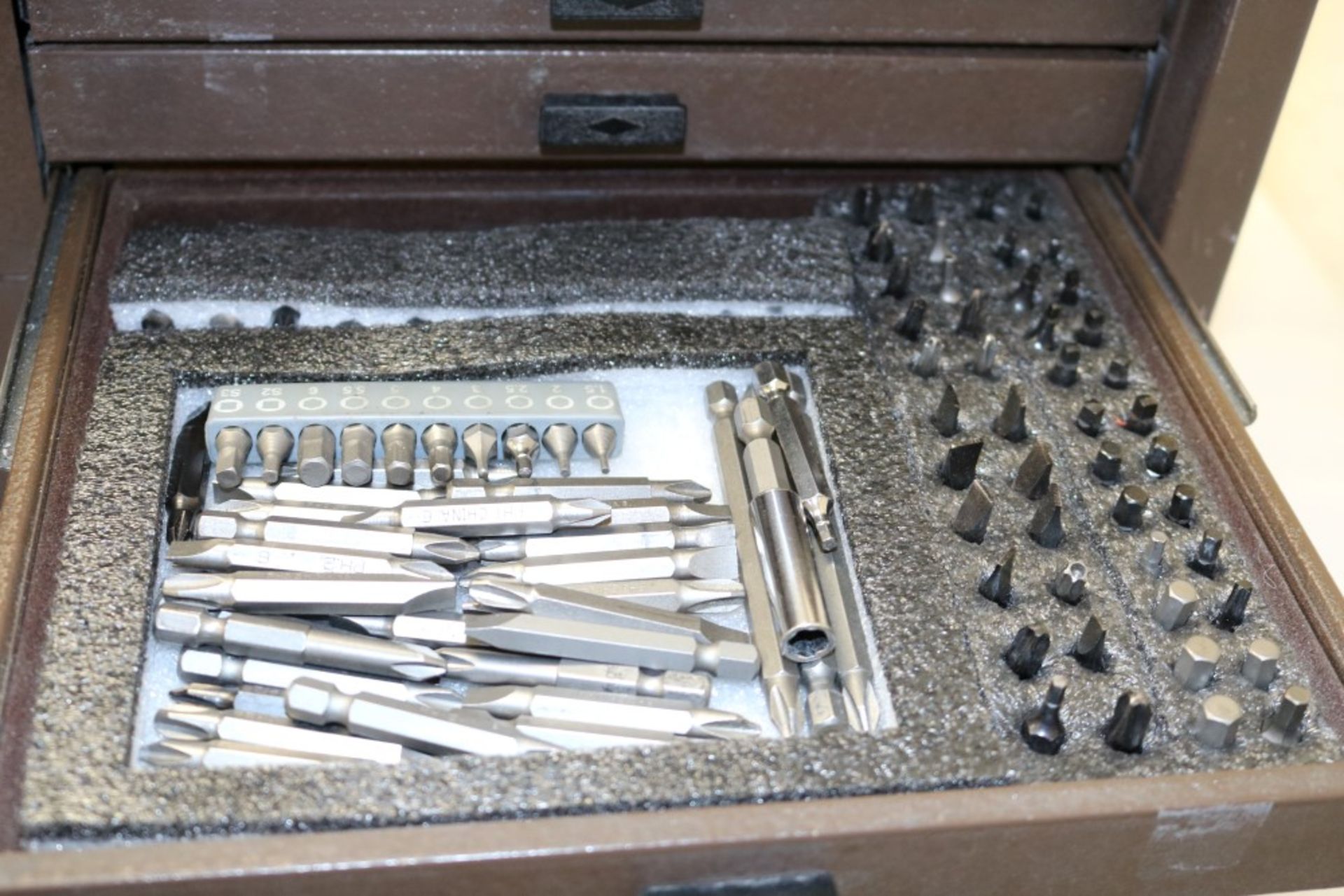 Assembly Crew Toolbox with Pittsburgh 18 Piece Offset Handle Ball Point and Hex Key Wrench Set, With - Image 12 of 18