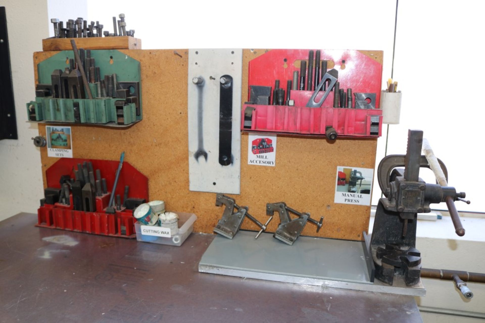 (3) Clamping Sets and Dake C Frame Manual Press Model 001