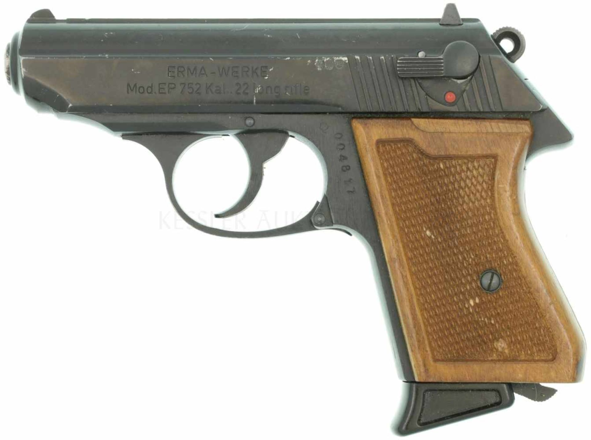 Pistole, ERMA EP 752, Kal. .22LR Der Walther PPK nachempfundene Waffe aus Druckguss.