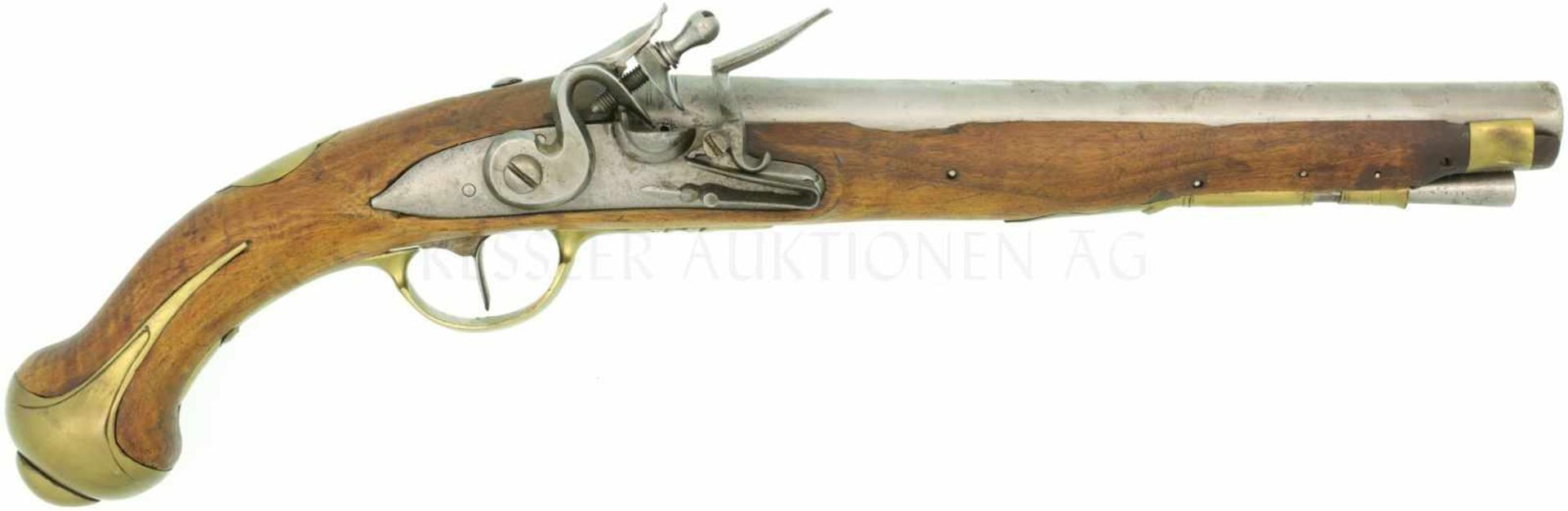 Steinschlosspistole, französisch, um 1700, Kal. 17.6mm LL 285mm, TL 470mm. Rundlauf, zwei Zierwulste