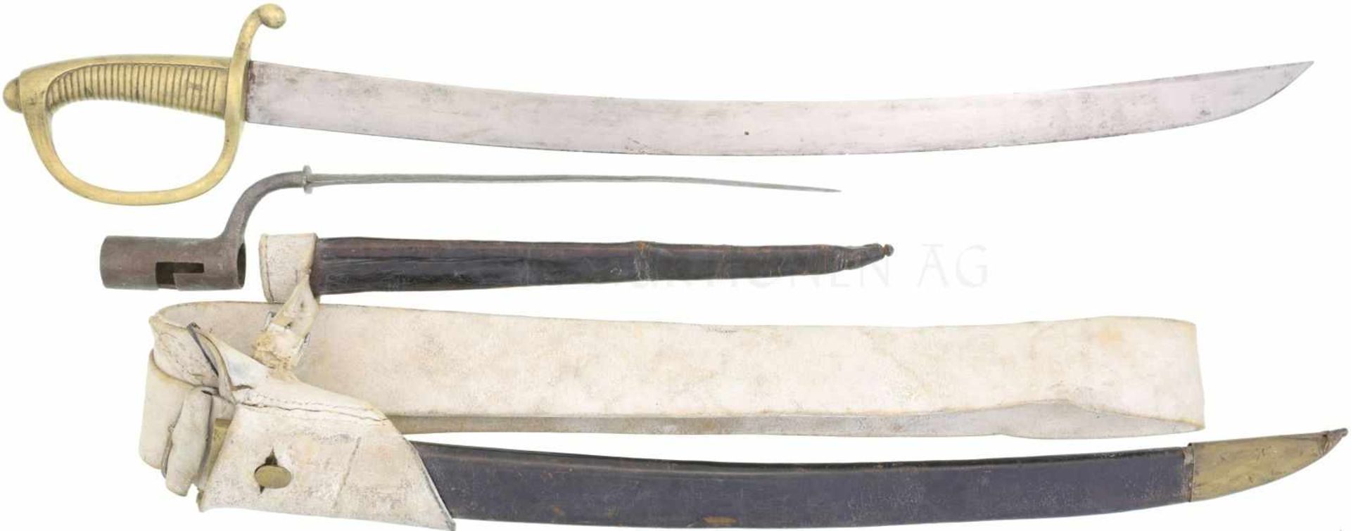 Infanteriesäbel 1831 mit Stichbajonett Säbel 1831, KL 595mm, TL 720mm, Klinge mit flachem Rücken,