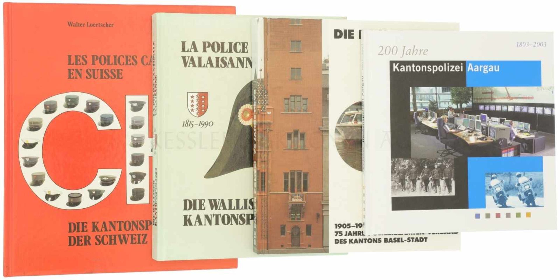 Konvut 4 Bücher Kantonale Polizeicorps 1. Die Kantonspolizeien der Schweiz, D/F, von Walter