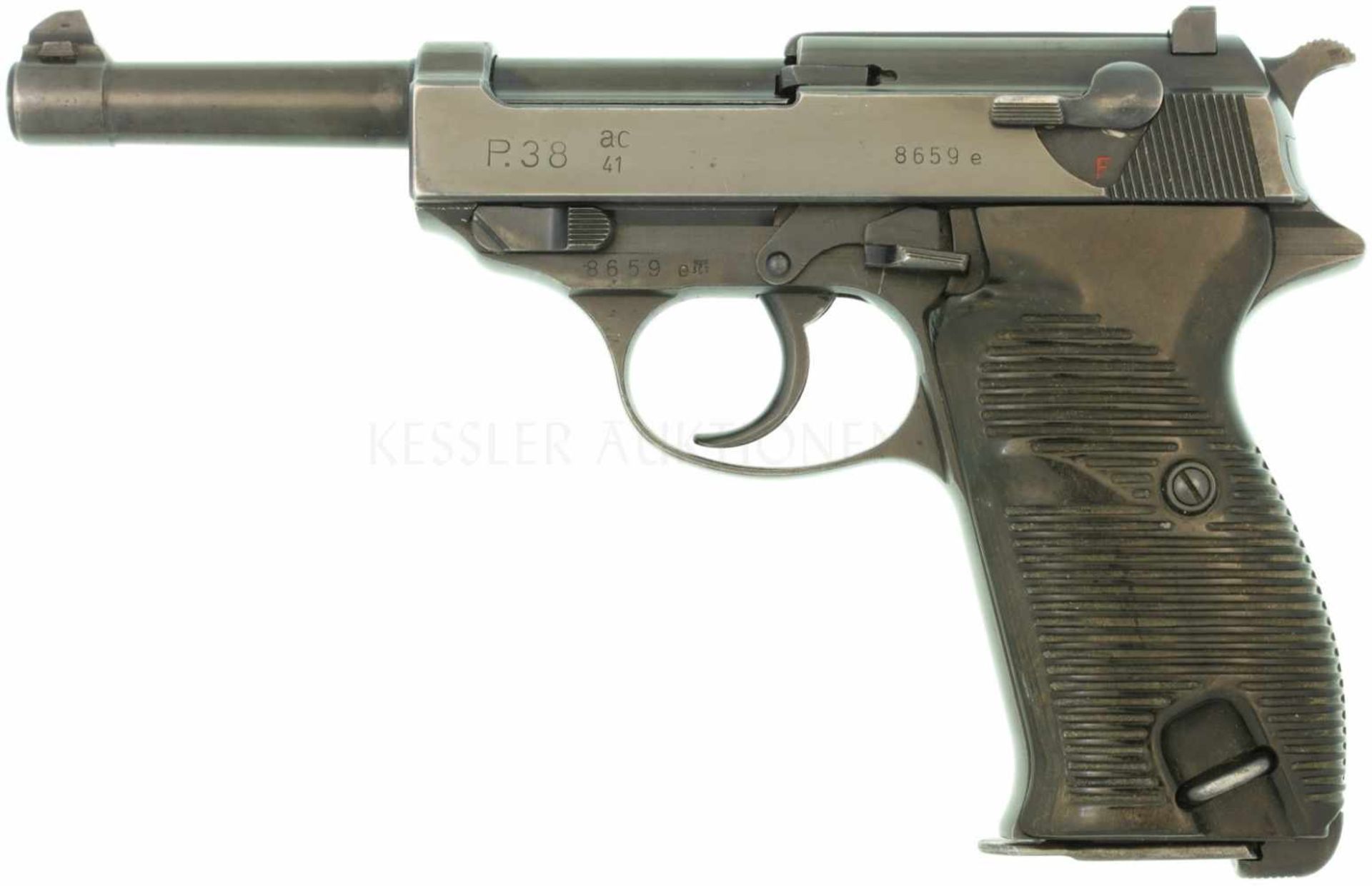 Pistole Walther P38 ac41, Kal. 9mmPara Hochglanzbrünierte Ganzstahlwaffe mit Spannabzug. Der