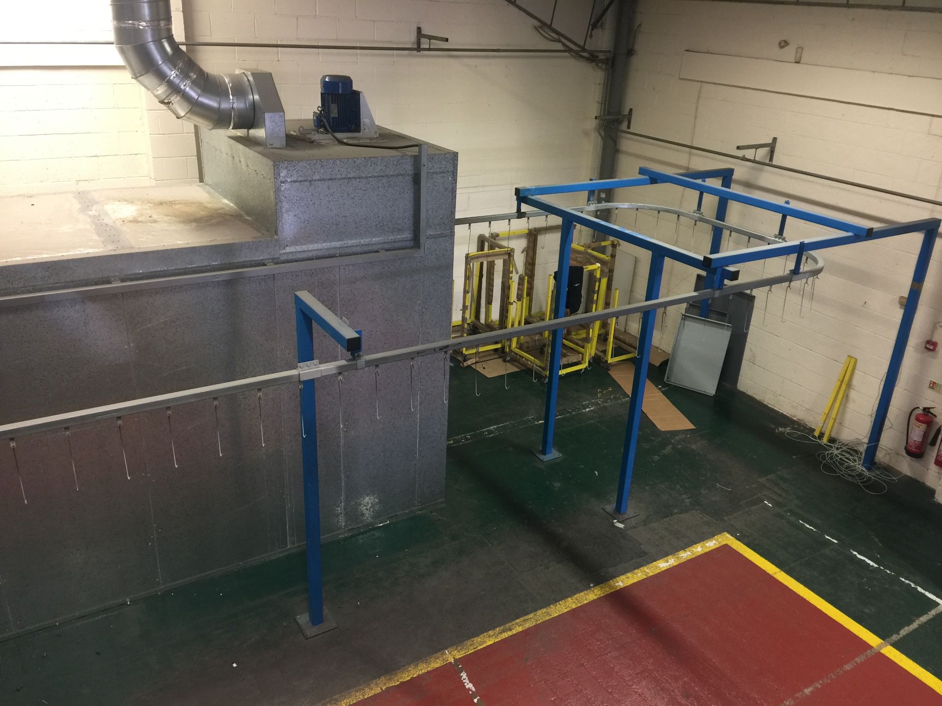 POWDER COATING PLANT EUROTEC SPRAY BOOTH, RDM RECIRCULATION OVEN, CONVEYOR CHAIN & EXTRACTION - Image 5 of 19