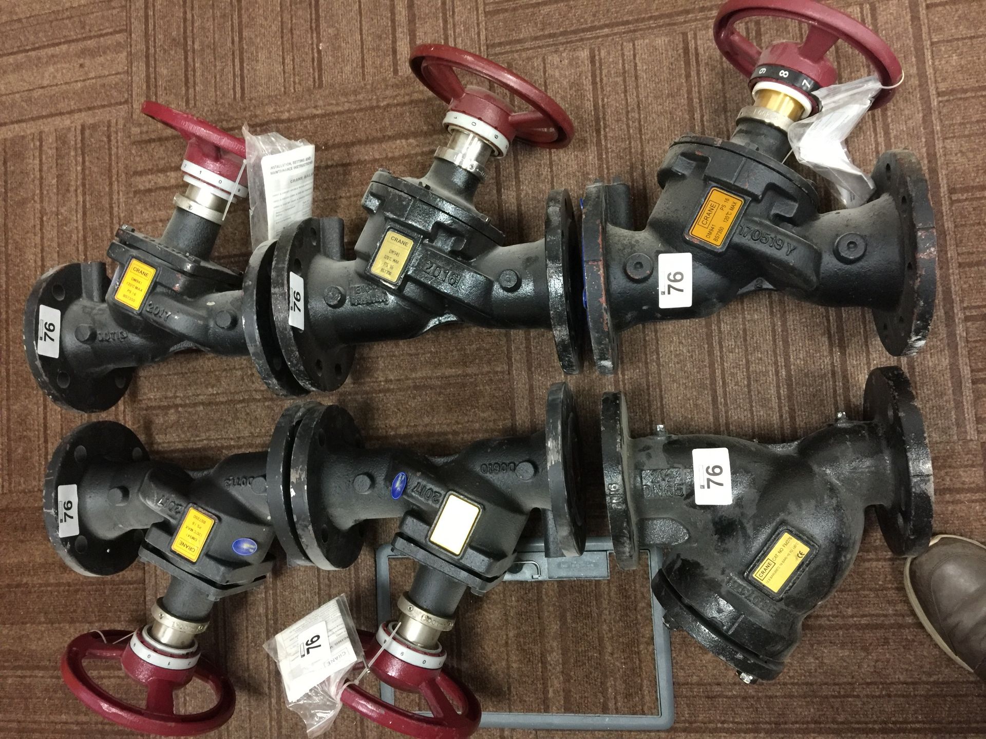 5 x Crane DM941 120c Max PS15 and 1 x Crane Cat FM 276 12.8 bar double regulating valves