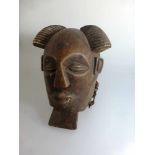 Helmmaske, Afrika, Yoruba - Nigeria, Holz geschnitzt, 28cm x 21cm, um 1950, Provenienz:süddeutsche