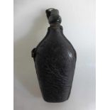 Feldflasche Schweiz, Glaskörper mit Leder ummantelt, h. 26cm