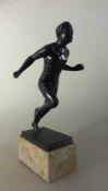 Sport-Figur um 1930, "Läufer", dekorative Darstellung, Metallguss, h. ohne Sockel 20,5cm