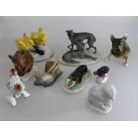 Sammlung figürliches Porzellan, verschiedene Tierfiguren, u.a. Bulldogge (DUX), Küken (VEBLichte), 2