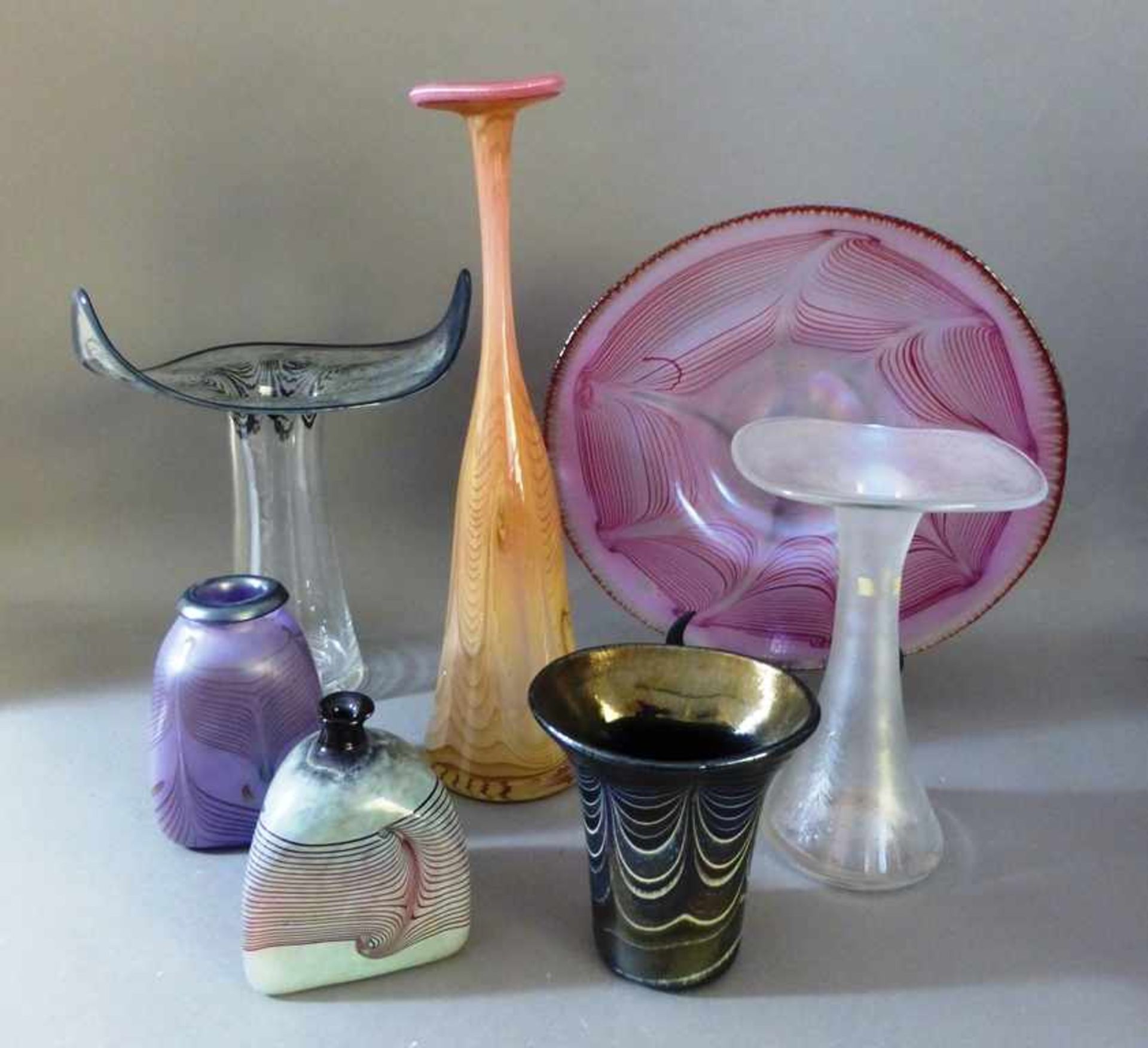 7 Glasobjekte, Glashütte Eisch / Frauenau, 1980er Jahre, eine Glasschale (d. 32cm) und 6Glasvasen in
