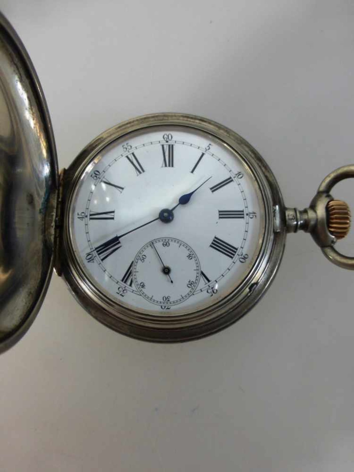 Longines, seltene Halbsavonette in Tulasilber, Schweiz um 1890, Emaillezifferblatt mitröm. Zahlen, - Image 3 of 4