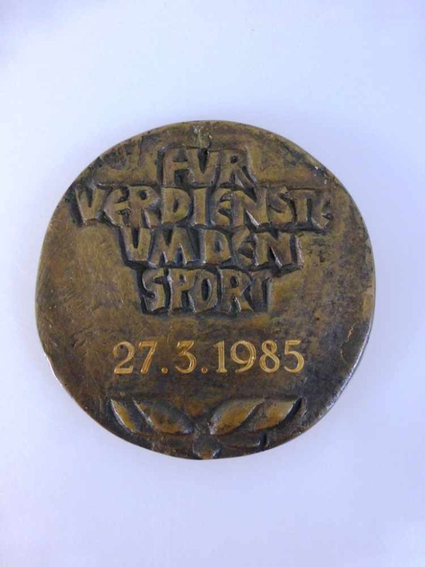 Carl Diem Medaille der Stadt Würzburg, "Für Verdienste um den Sport", Bronze, dat. 1985,d. - Bild 2 aus 2