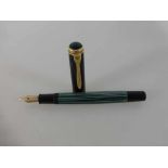 Pelikan Füller "400", grüne Stresemann Streifen, Goldfeder 585- - -18.00 % buyer's premium on the