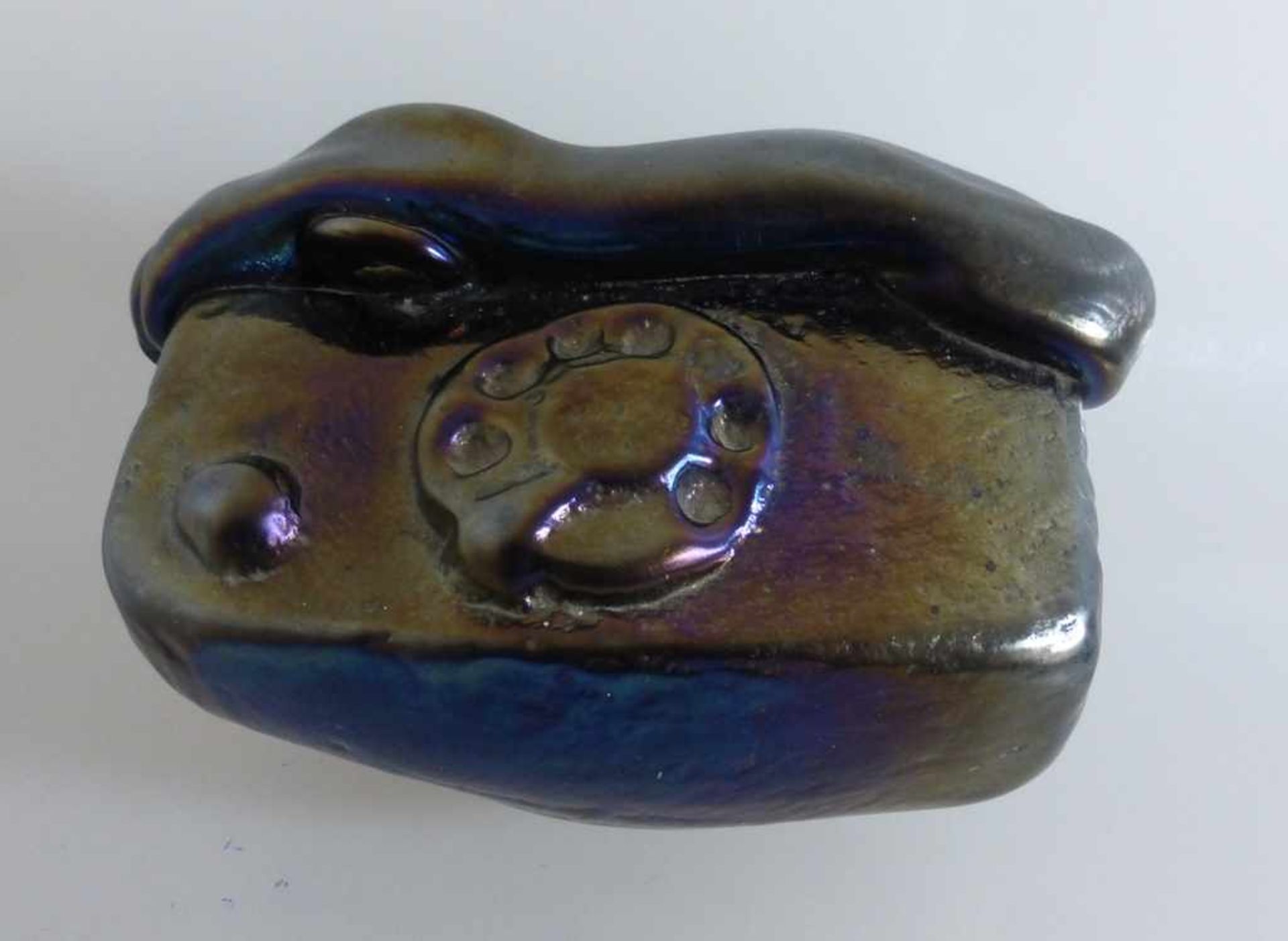 Eisch, Erwin - seltenes Glasobjekt "Telefon", formgeblasenes lilafarbenes irisierendesGlas in Form