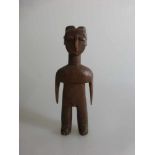 Afrika - Ghana, männliche Figur der Ewe, Holz geschnitzt, h. 18cm- - -18.00 % buyer's premium on the