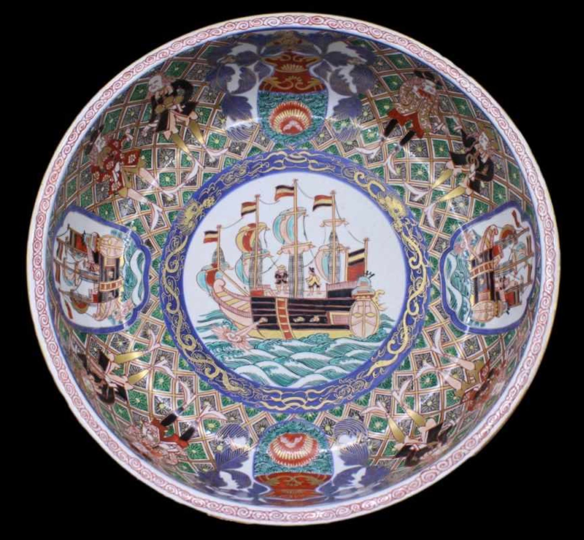 Große Imari-Schale, wohl Japan Ende 19.Jahrhundert Bodenmarke, Porzellan in blau/rot und gold