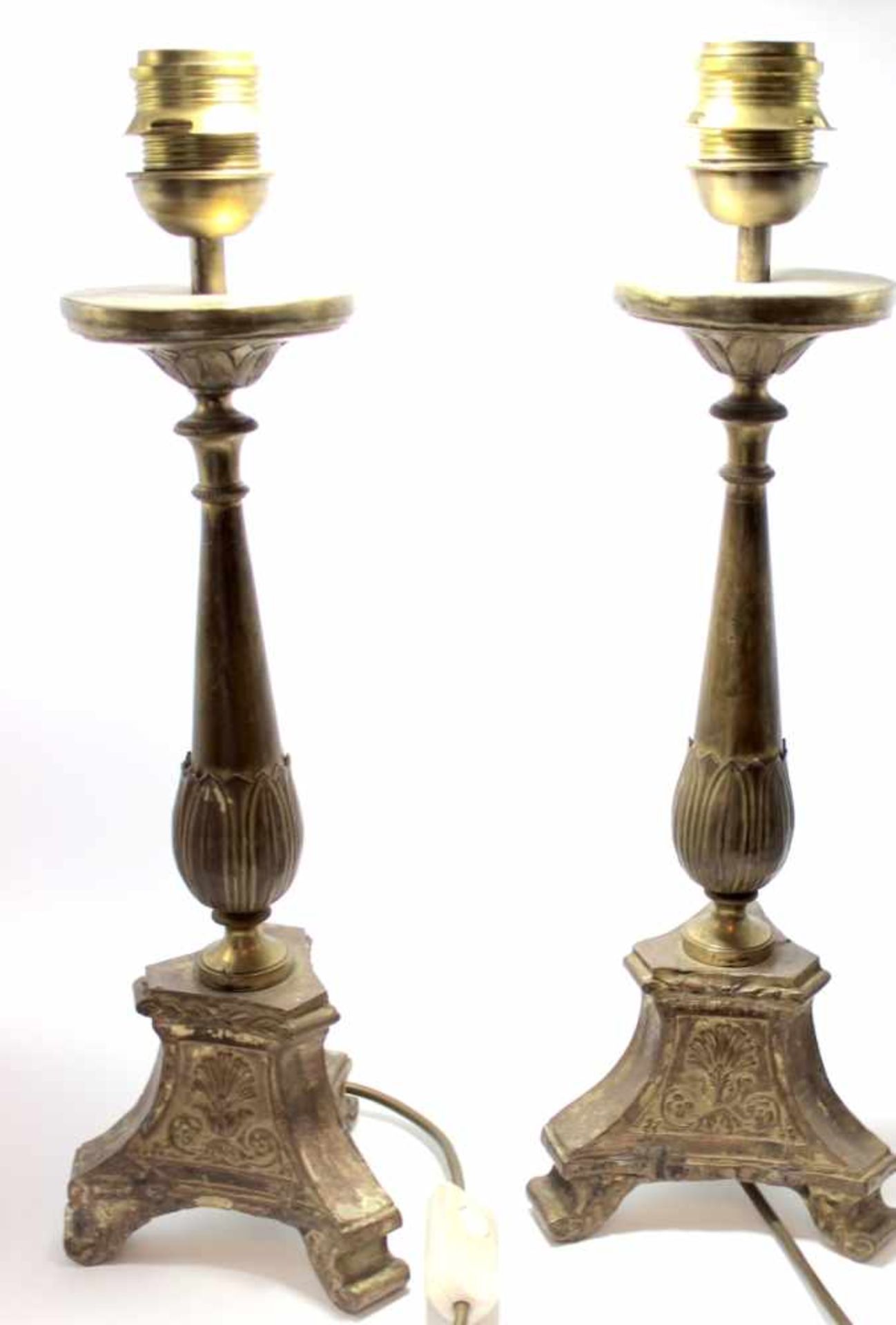 Paar Tischlampen - 19.Jahrhundert ehem. Kerzenleuchter, Messing, floral verziert, später