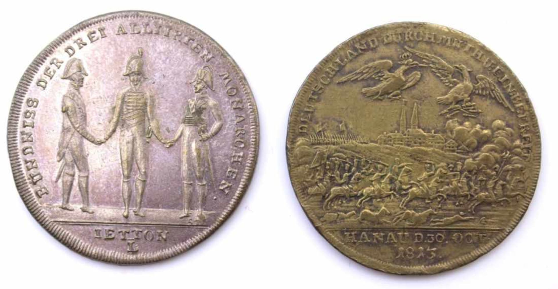 Paar Jetons - Stadt Hanau 1813, Messing und versilbert, Vorderseite: Alexander I von Rußland,