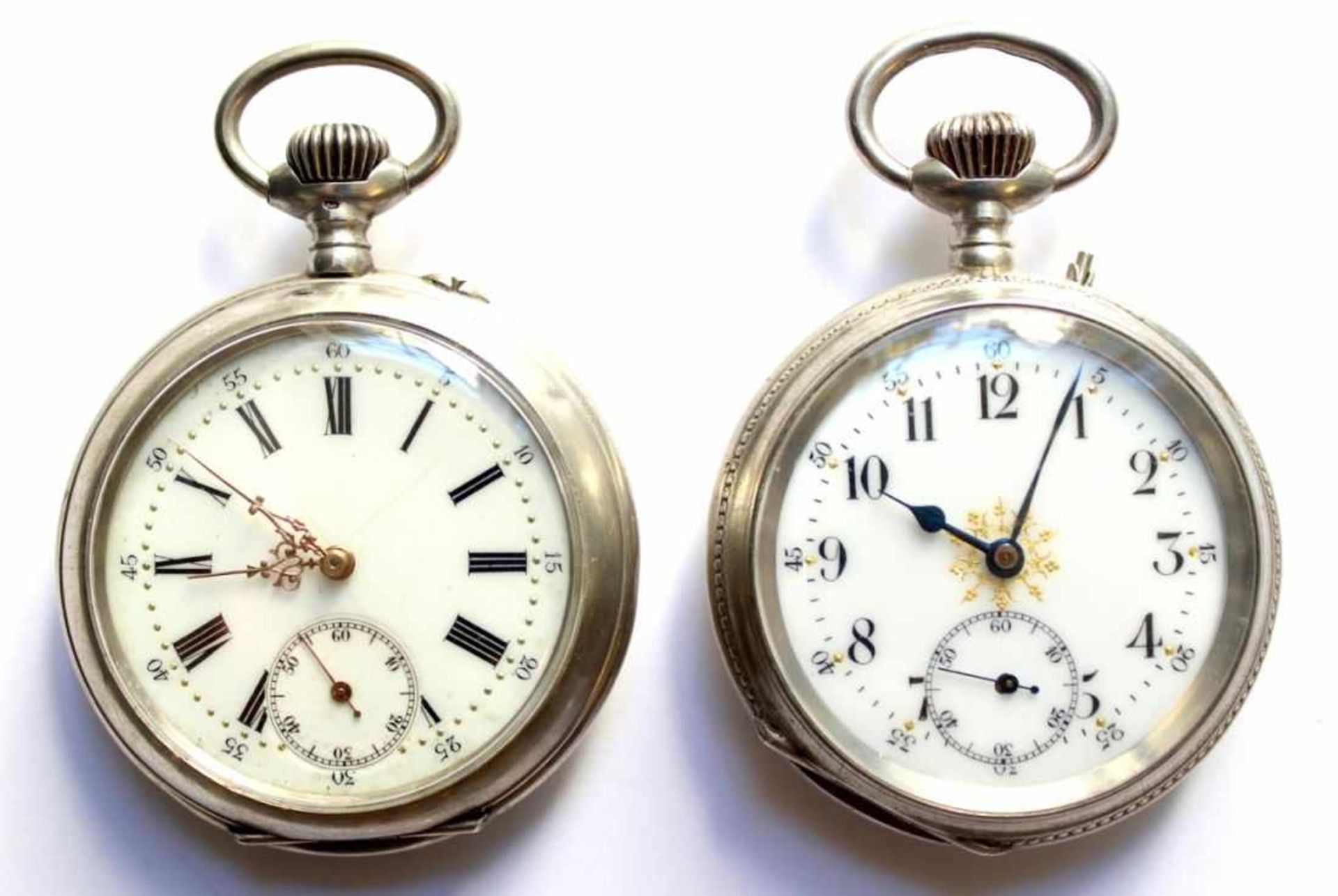 Paar silberne offene Herrentaschenuhren Remontoir, Schweiz um 1900/1910, teilw. gest. 800,