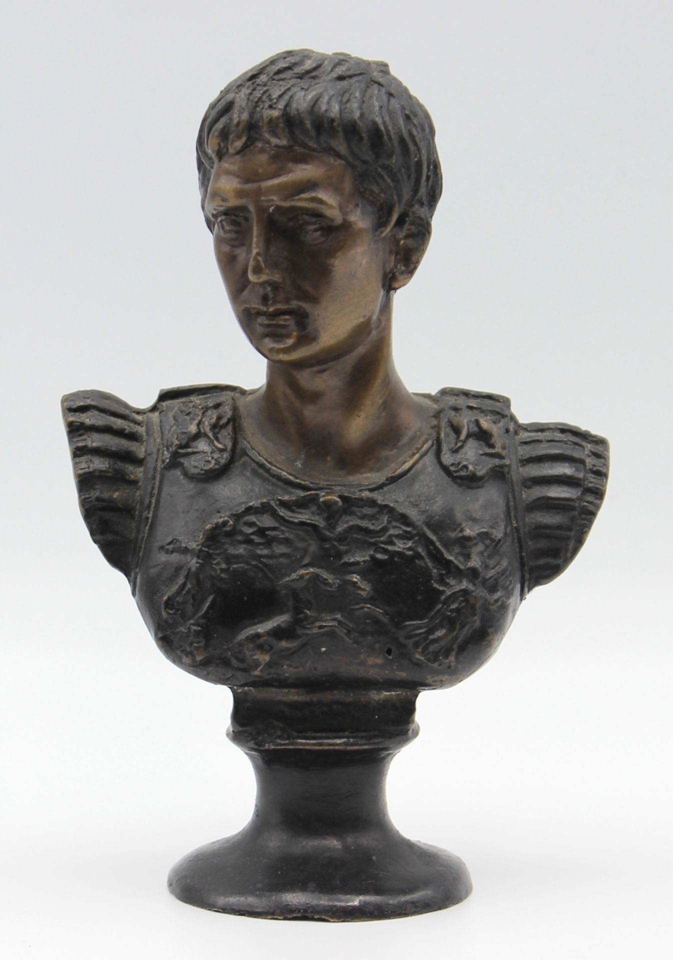 Figur - Frankreich 20.Jahrhundert "Büste eines Feldherren", bez. Arnoux Paris, Bronze, Höhe ca. 14,5