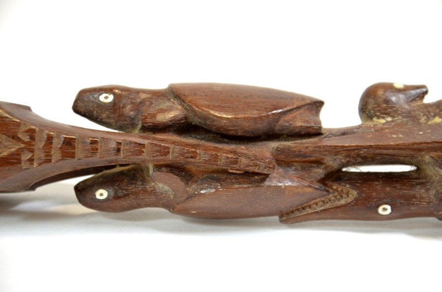 A tribal carved wood staff, 19th or 20th century - Image 4 of 6