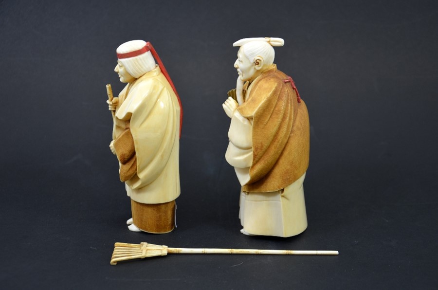 λ A pair of 19th century Japanese carved ivory okimonos - Image 2 of 5