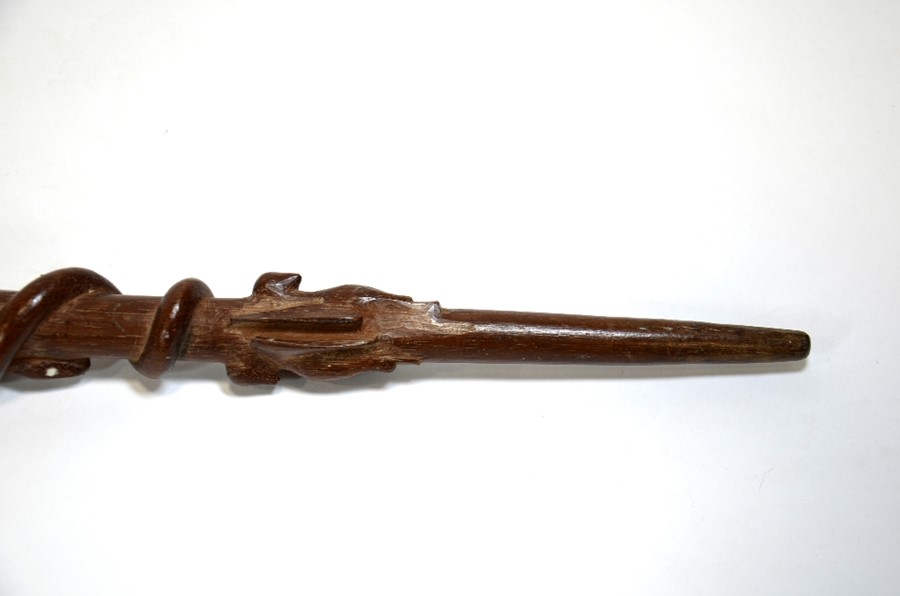 A tribal carved wood staff, 19th or 20th century - Image 6 of 6